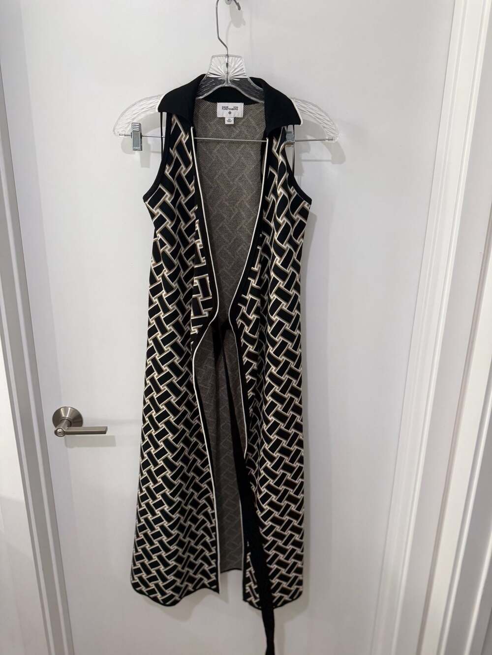 Diane von Furstenberg for Target Black and Neutral Weave Sweaterknit Midi Wrap D - Picture 7 of 9